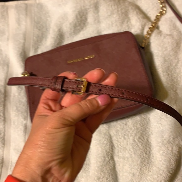 Authentic Michael Kors crossbody bag - Picture 2 of 6